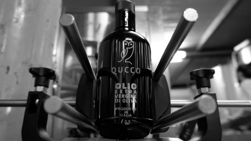Imbottigliamento olio Qucco